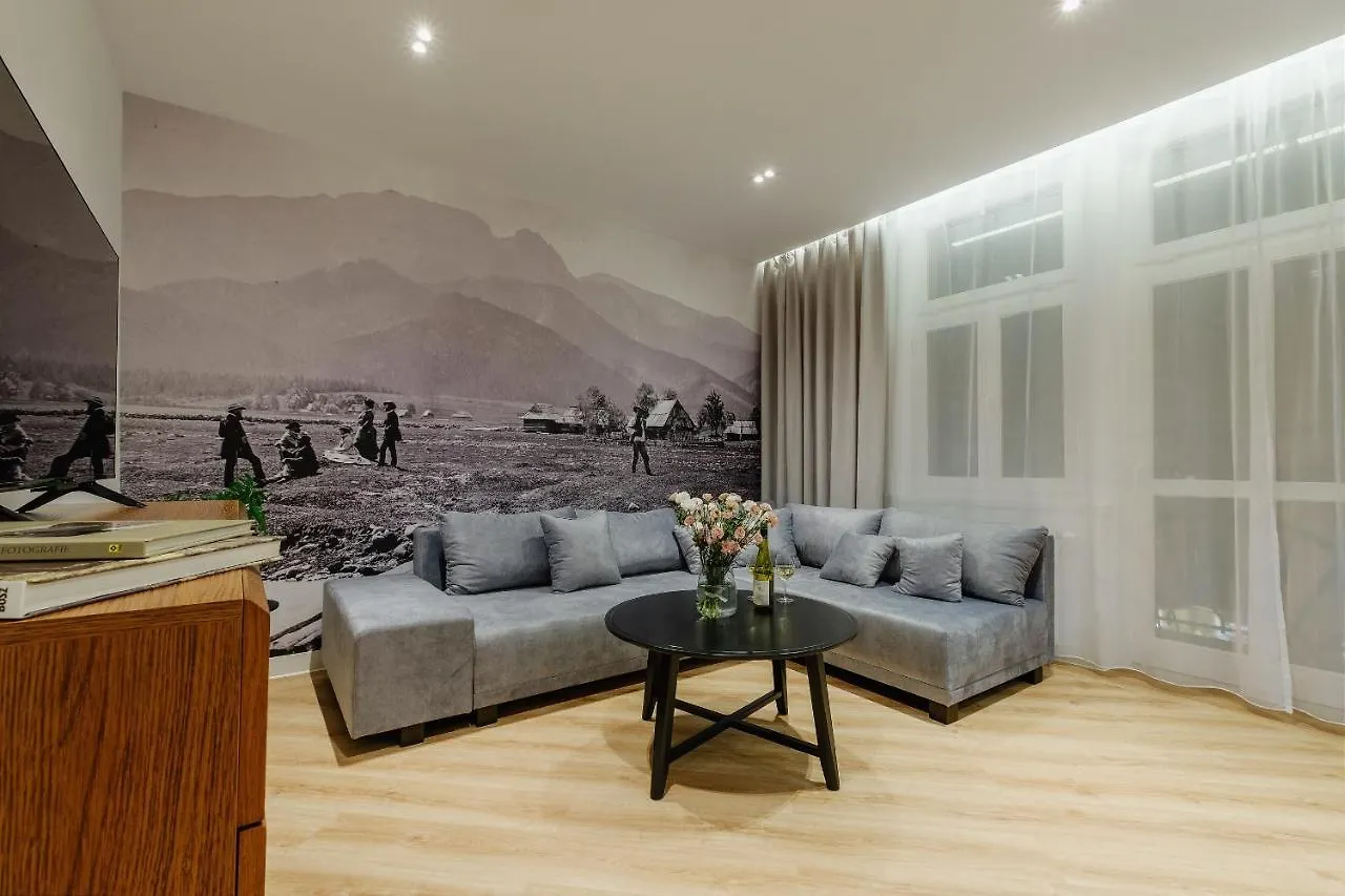 Апартаменты Apartamenty I Pokoje Krupowki 16, Na Szczytach Закопане