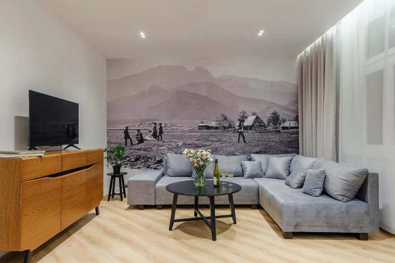 Apartamenty I Pokoje Krupowki 16, Na Szczytach ザコパネ