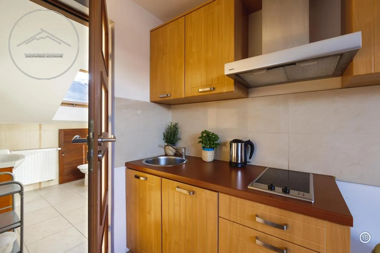 Apartamenty I Pokoje Krupowki 16, Na Szczytach ザコパネ アパート