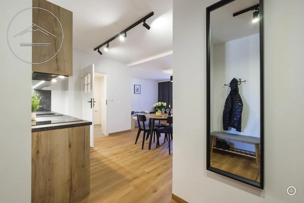 Apartamenty I Pokoje Krupowki 16, Na Szczytach ザコパネ アパート