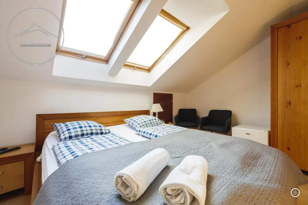 Apartamenty I Pokoje Krupowki 16, Na Szczytach ザコパネ 0*,