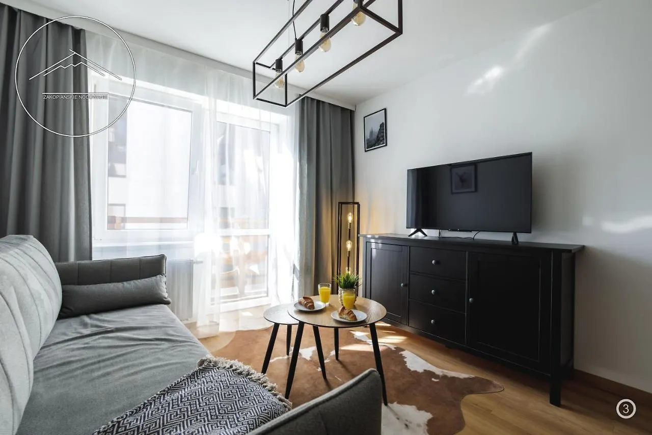 Apartamenty I Pokoje Krupowki 16, Na Szczytach ザコパネ 0*,  ポーランド